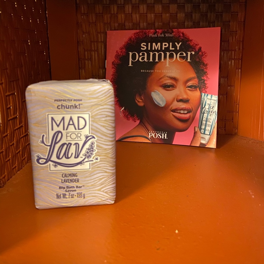 Mad For Lav bath chunk